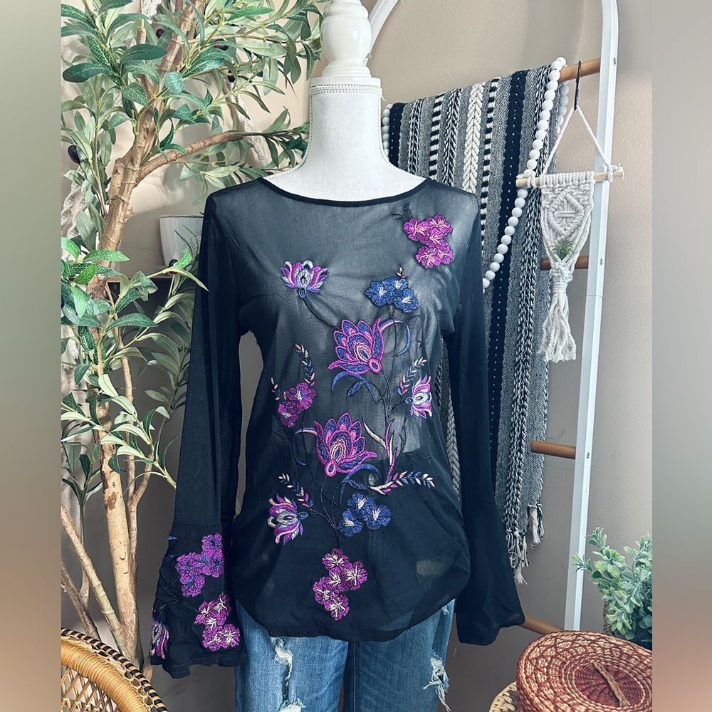 Thalia Sodi Sheer Mesh Floral Embroidered Bell Sleeve Top Medium